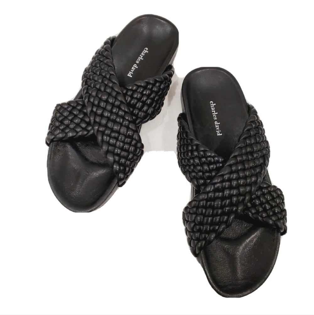 NEW Charles David Defend Flat Sandal Black Sandals